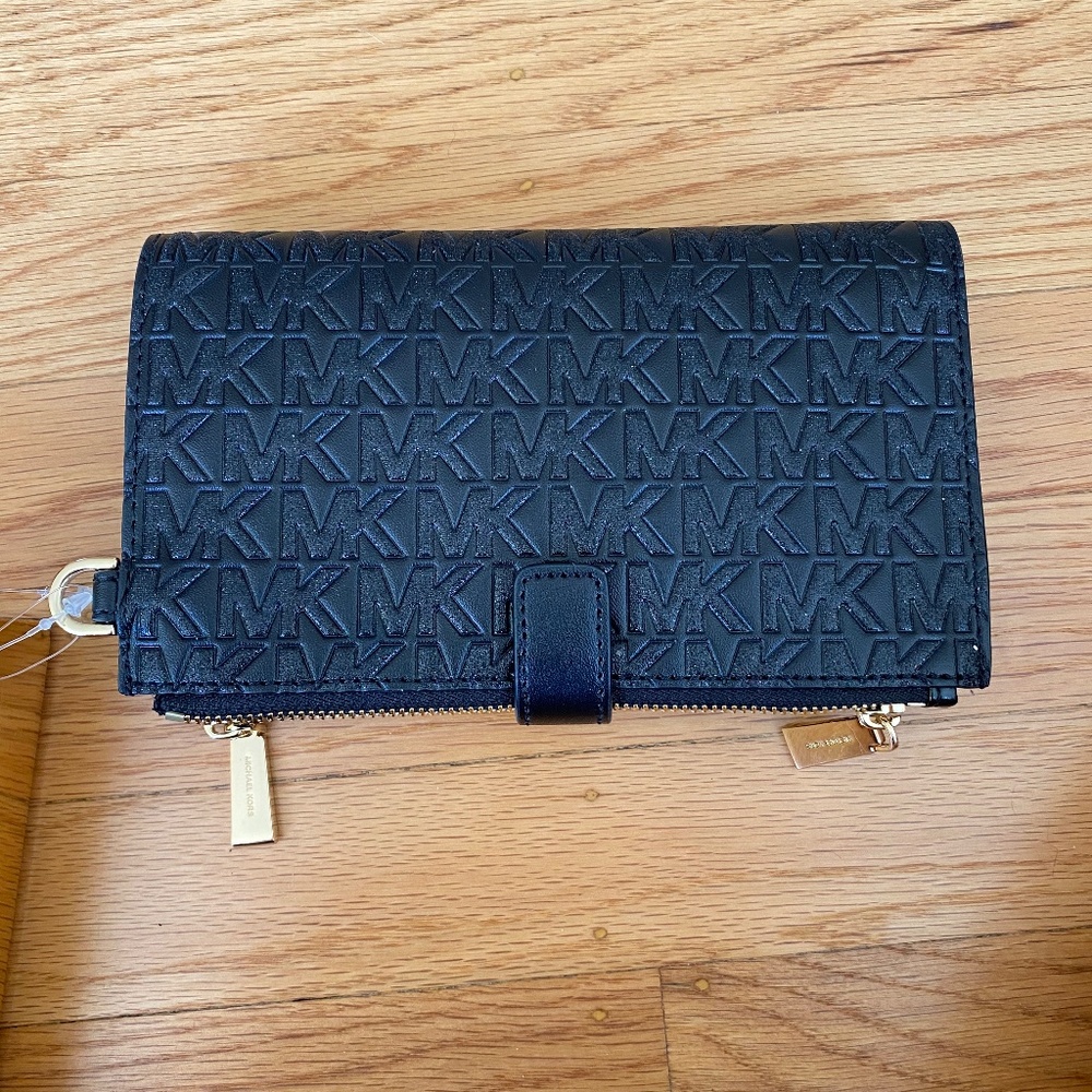 Michael Kors NWT Jet Set Wristlet